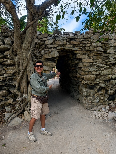 Manuel Pedroza Guia de Turistas Privado en Tulum